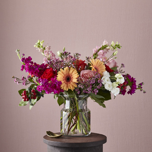 22-V4 Grand Gesture Bouquet