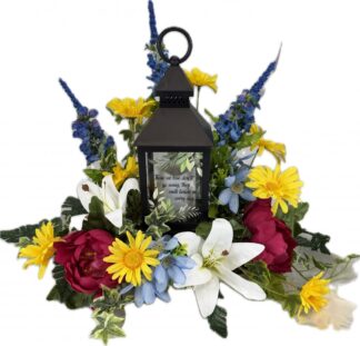 Lantern: 9" NP17149 w/LED candle & arrangement