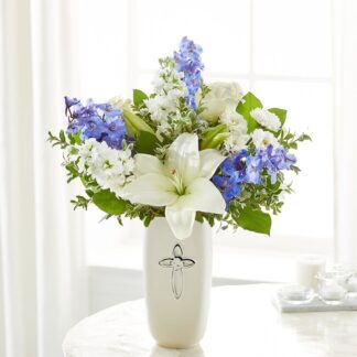 S5712: Heavenly Blossoms Bouquet
