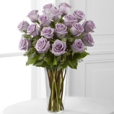 Rose: Lavender Roses in vase