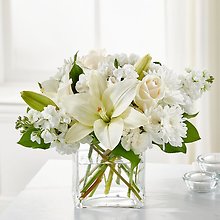 S5709: Gentle Breeze Bouquet