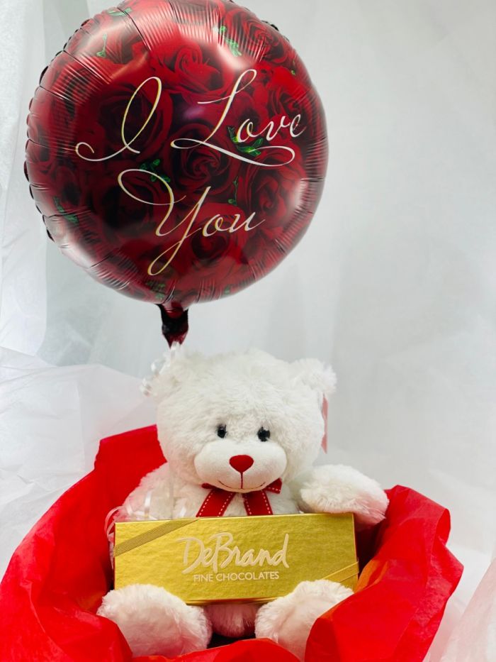 Beary Cute Bundle with balloon & Chocolates