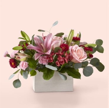 22-L1: Head Over Heels Box Bouquet