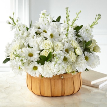 Graceful Garden Basket with whites