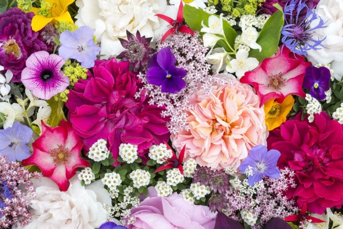 Fresh: Add a Floral Arrangement to Item