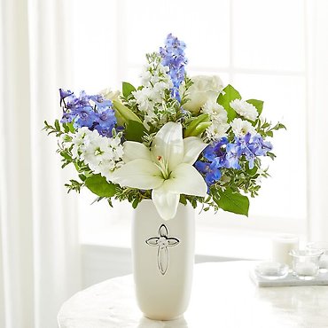 S5712: Heavenly Blossoms Bouquet