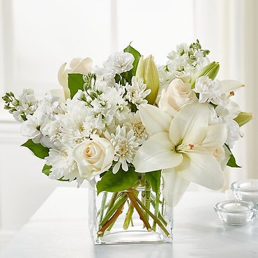 S5709: Gentle Breeze Bouquet