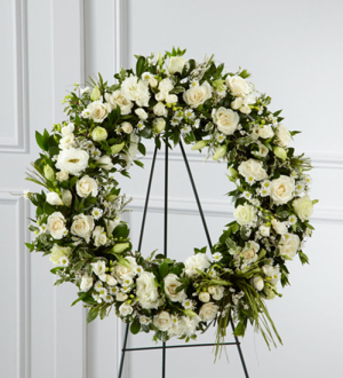 Wreath: Splendor Whites